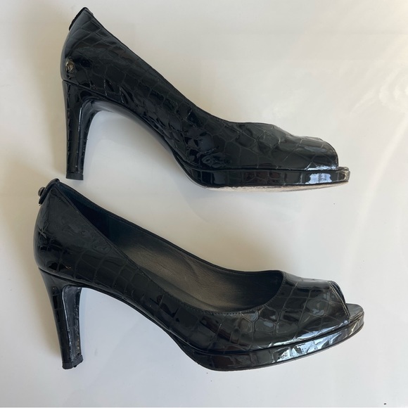 Stuart Weitzman Black Crocidile Heels - Picture 6 of 12